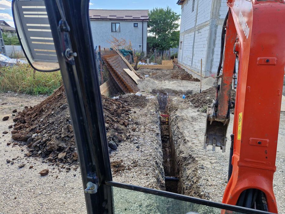 excavator cu deservent