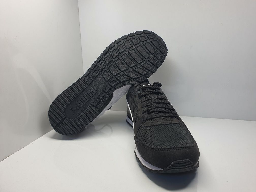 Маратонки Puma ST Runner v3

Чисто нови с кутия.

Размер 43 стелка 28