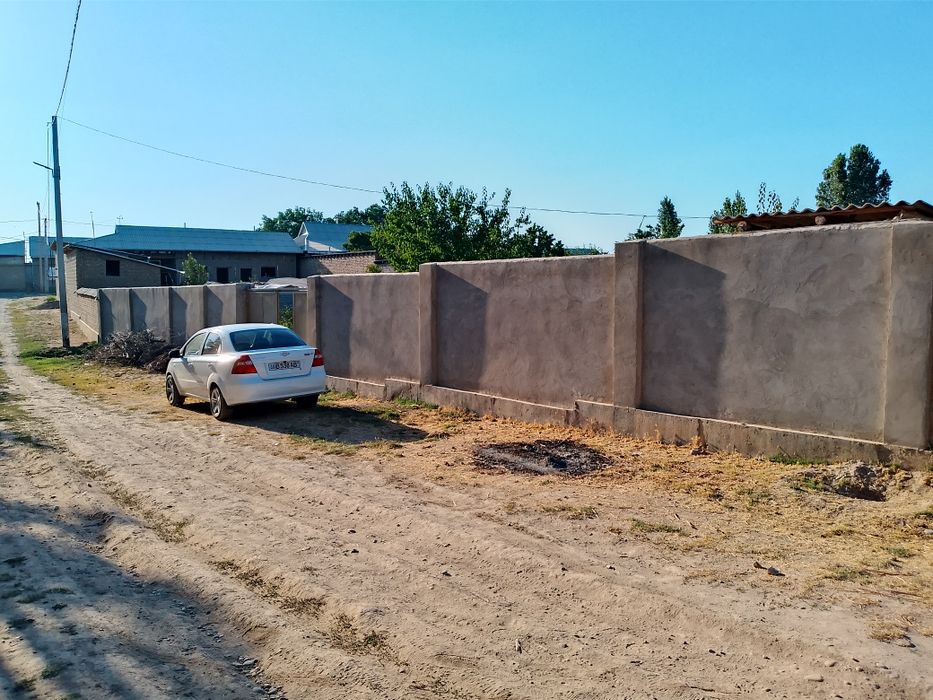 Uchaska sotiladi yangi yolda Nurobod Mfy 10 sotik