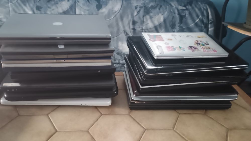 De vânzare laptopuri