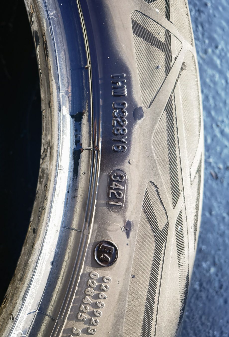 Гуми 4 броя 215/60/17 Continental Eco 6