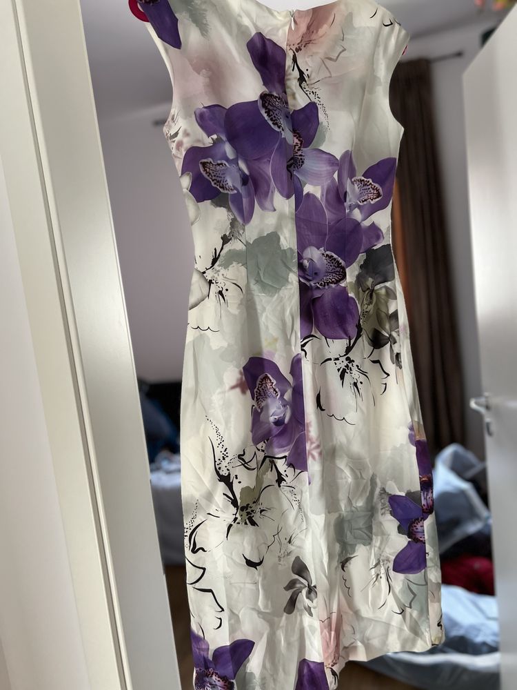 Rochie cu flori, noua cu eticheta Gamar