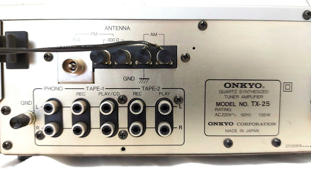 Amplificator cu radio Onkyo TX 25