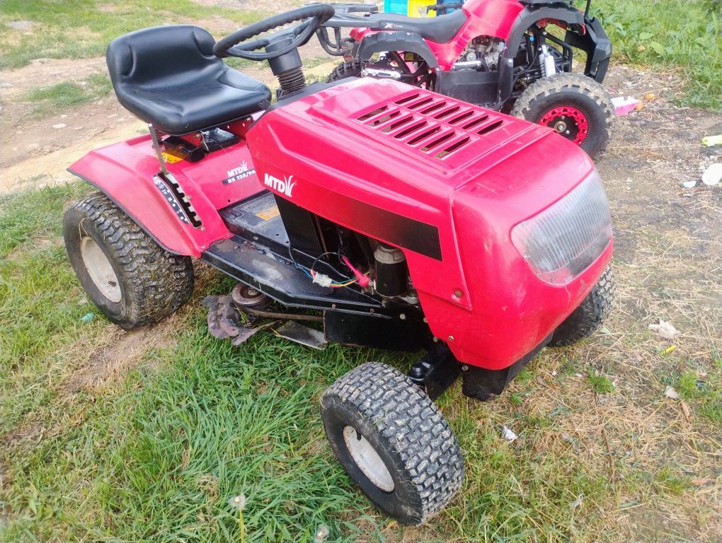 Tractoraș gazon MTD 12,5 CP recent adus in țară