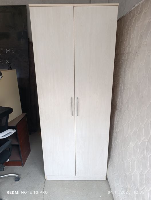 Продам офисный шкаф
