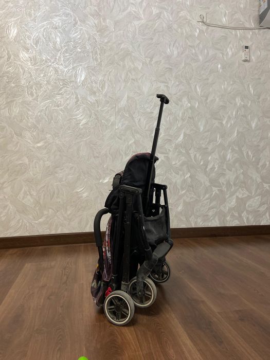 Продаю коляскуу.