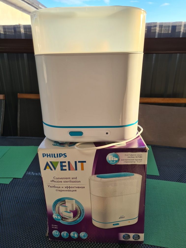 Sterilizator electric cu aburi