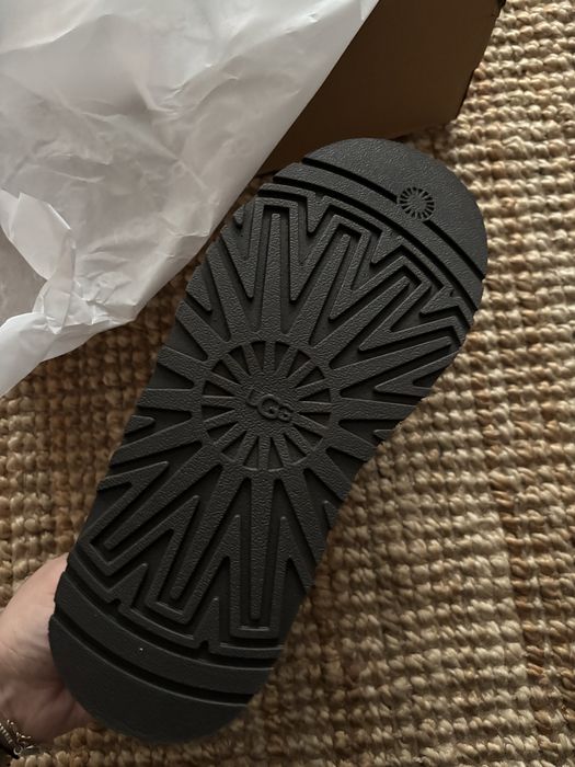 Tazz UGG noi marimea 38