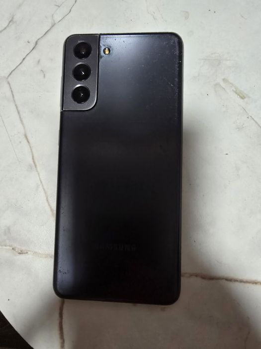 Продам Samsung s 21