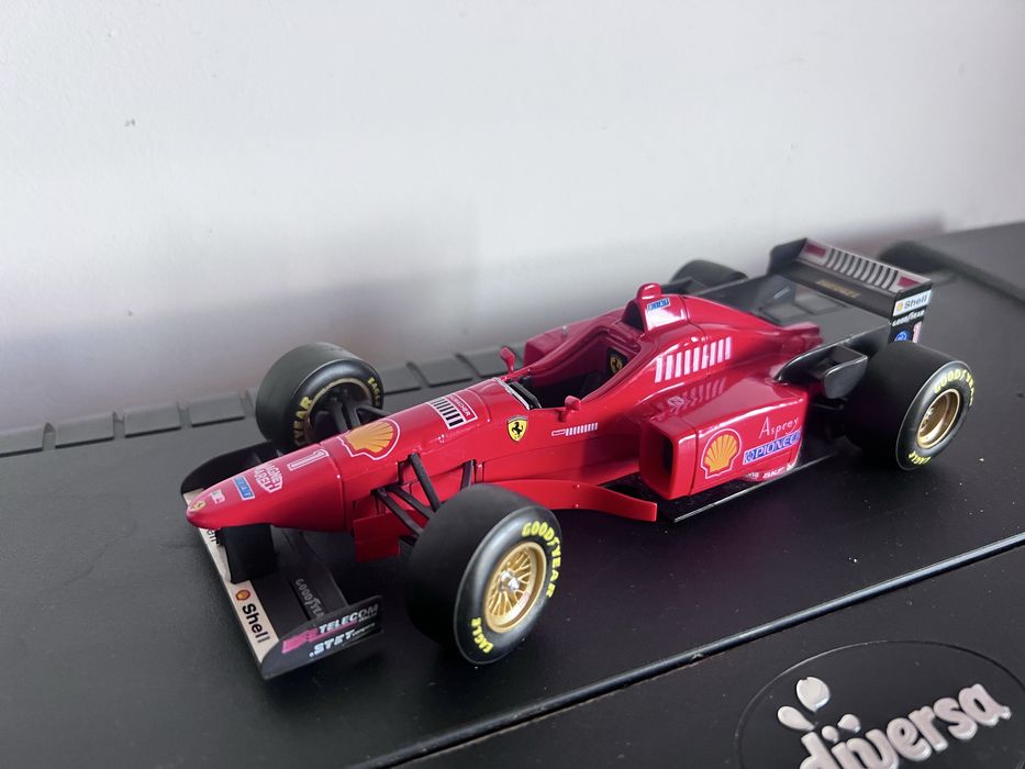Vand macheta F1 Ferrari 1996 scara 1/20