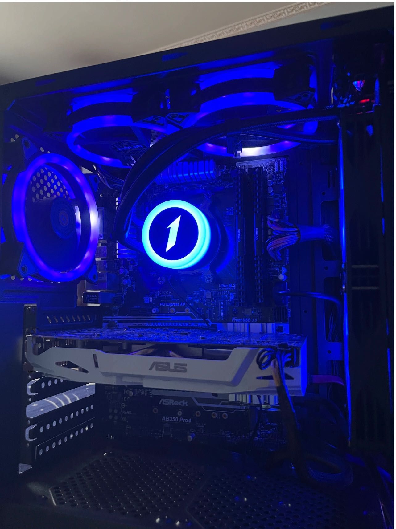 Vând pc de gaming