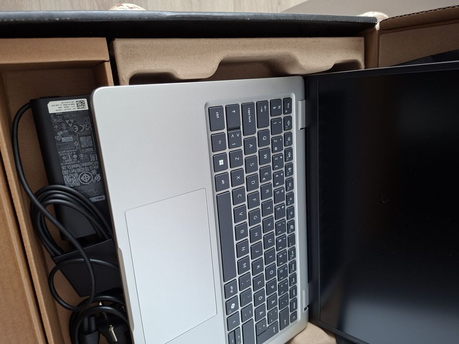 NOU! Dell PRO 13 Plus, 13.3"Fhd+,Ultra 5 235U, 32Gb, 512Ssd