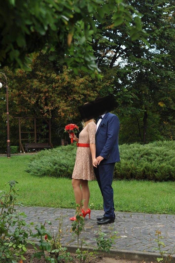 Vand rochie de ocazie