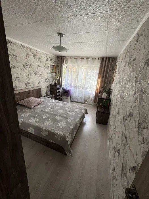 Срочно Продаётся Саракулка 3/2/4 с мебелью техникой ремонт хороший !