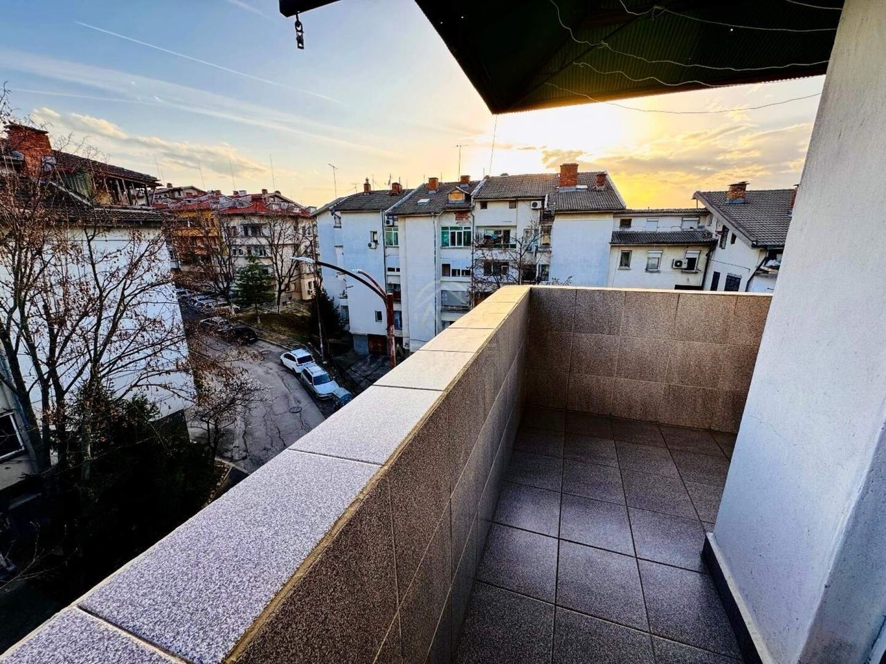 Продава се Тристаен апартамент в Плевен, Мара Денчева - 75 кв.м за 1407 €/кв.м - Снимка #9
