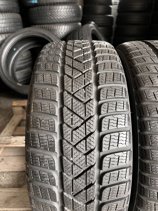 2 anvelope iarna ca NOI 205/40/17 , Pirelli , 7.5 mm