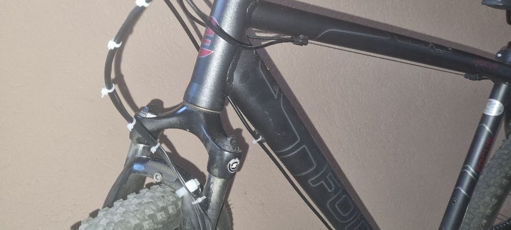 Vand bicicleta cu frane hidraulice