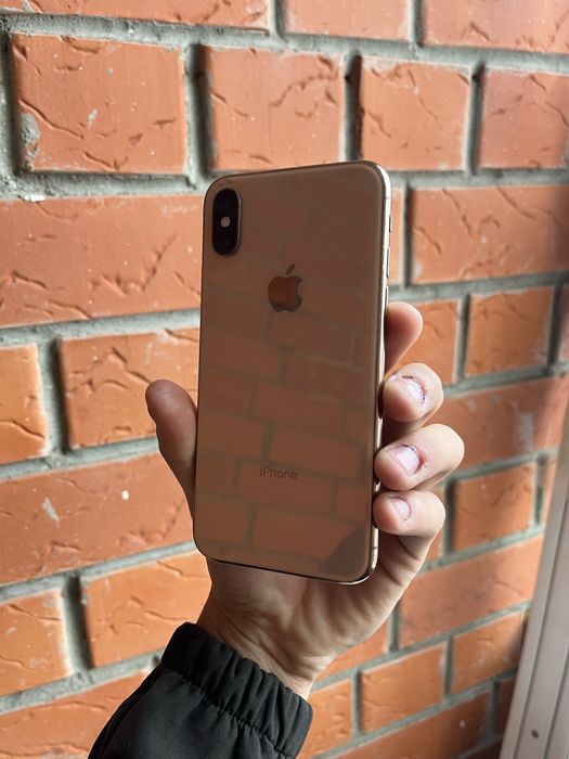 Продам или обменяюсь IPhone XS 256