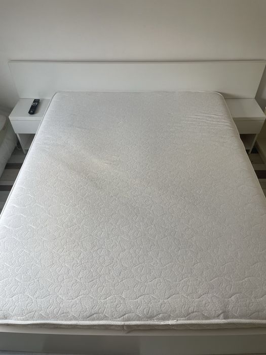Vând saltea pat 160x200