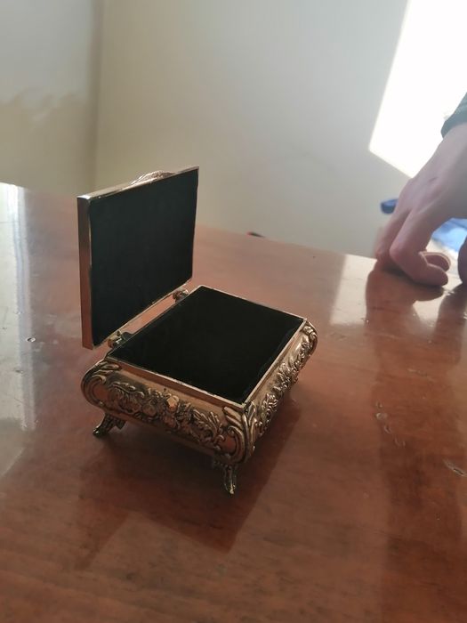 Vand cutie de bijuteri din argint