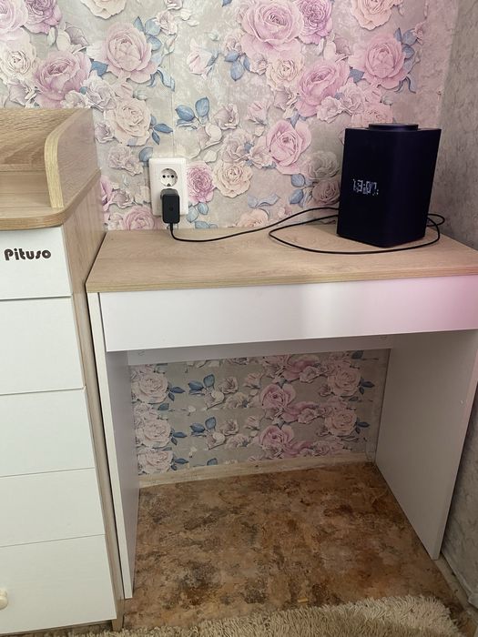 Продам столик икеа