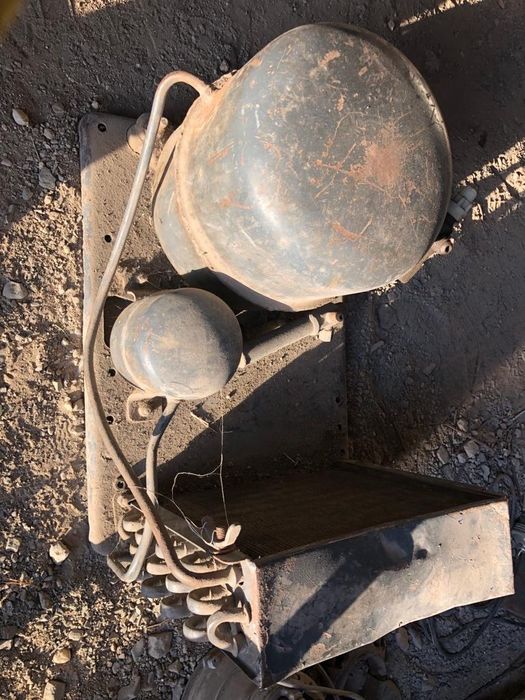 Комрпрессор от промышленного холодильника