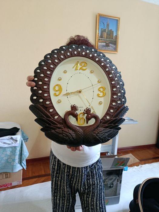 Продам часы рабочем состоянии