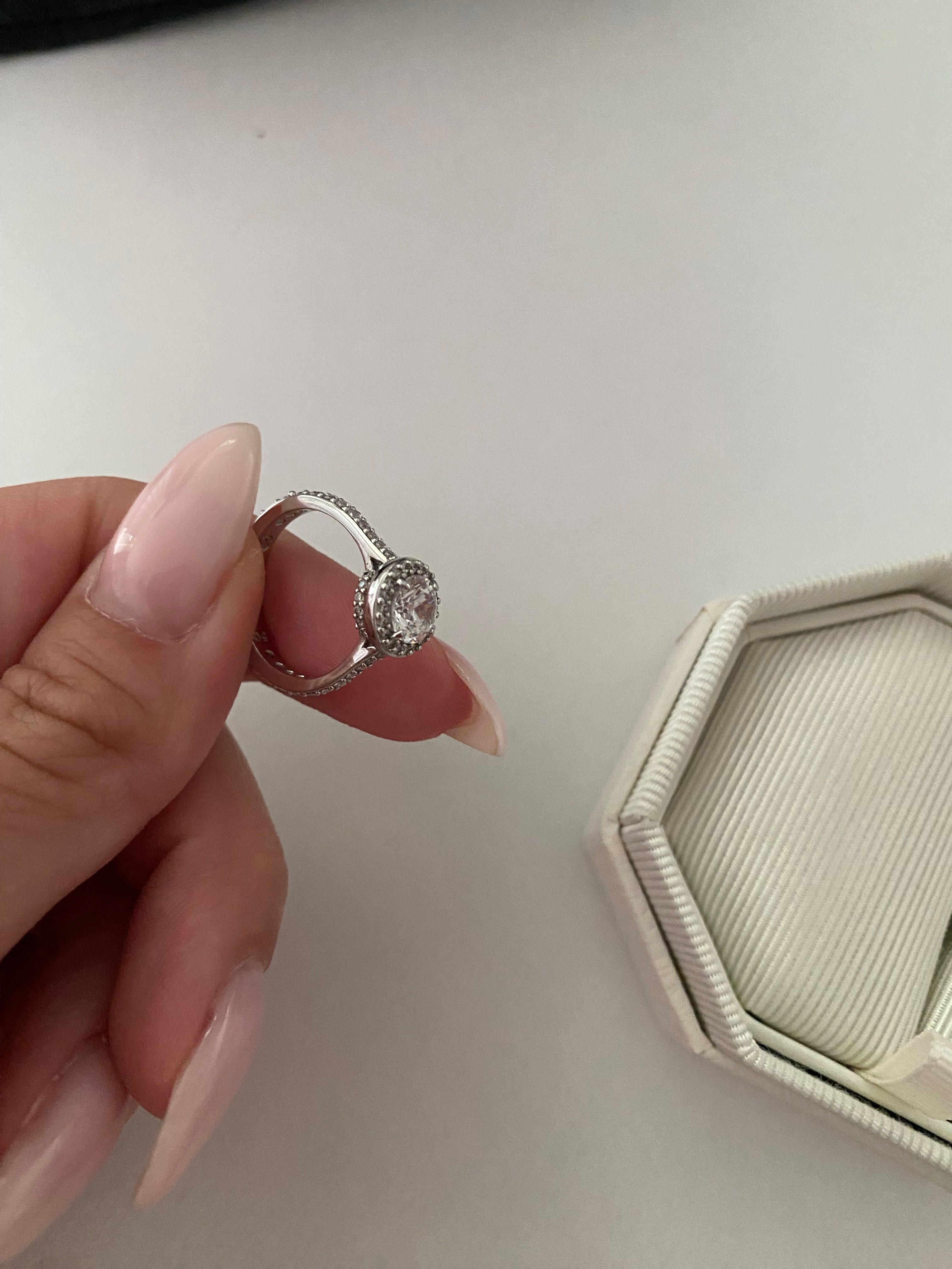 Пръстен Swarovski