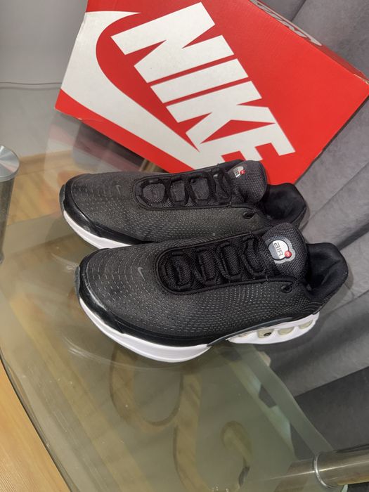 Оригинални nike dn като чисто нови за цената има и отстъпки