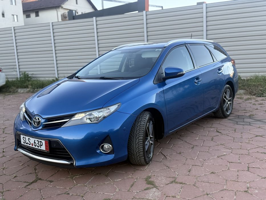 Toyota Auris 2015 2.0 diesel