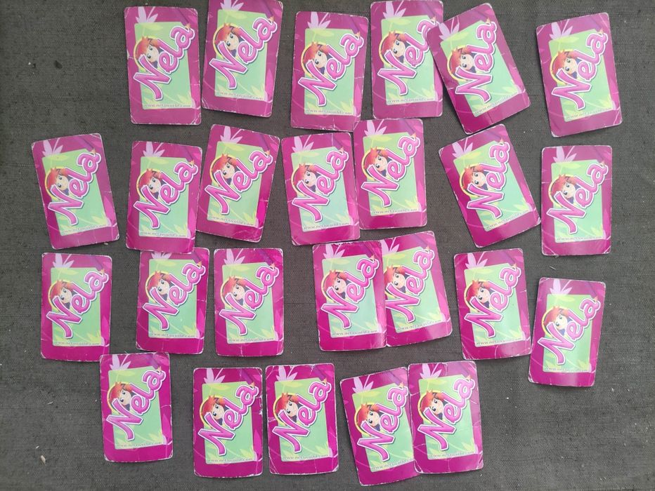 Продавам карти и жетони  Албум Star Wars .,карти Nela