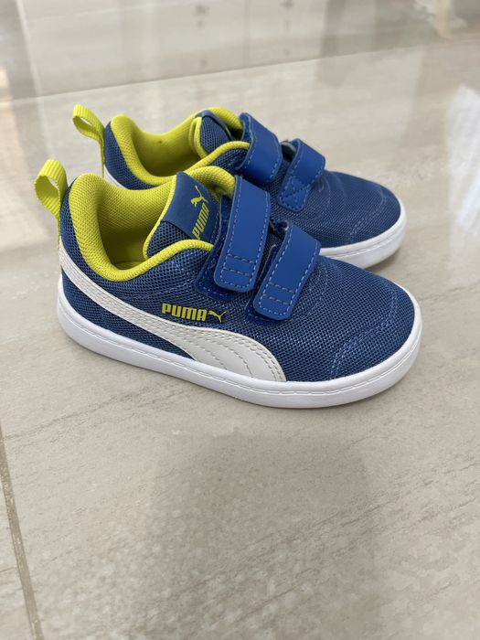 Adodasi adidas marimea 23! Impecabili!