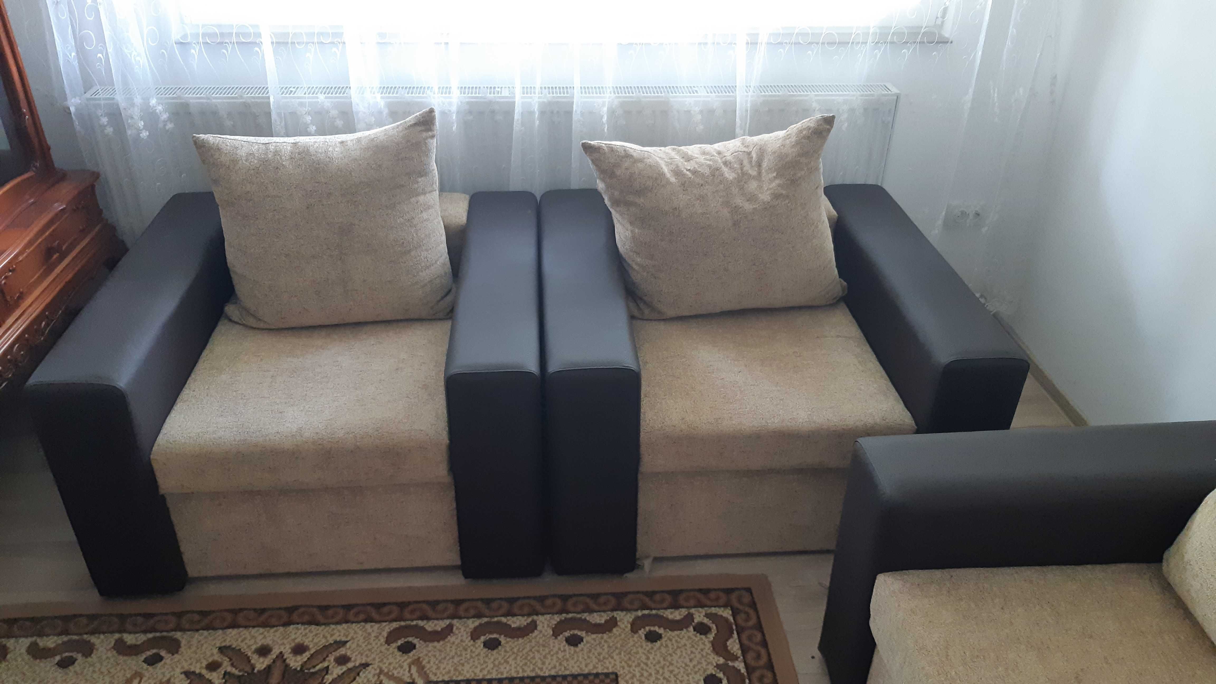 Canapea extensibilă cu 2 fotolii