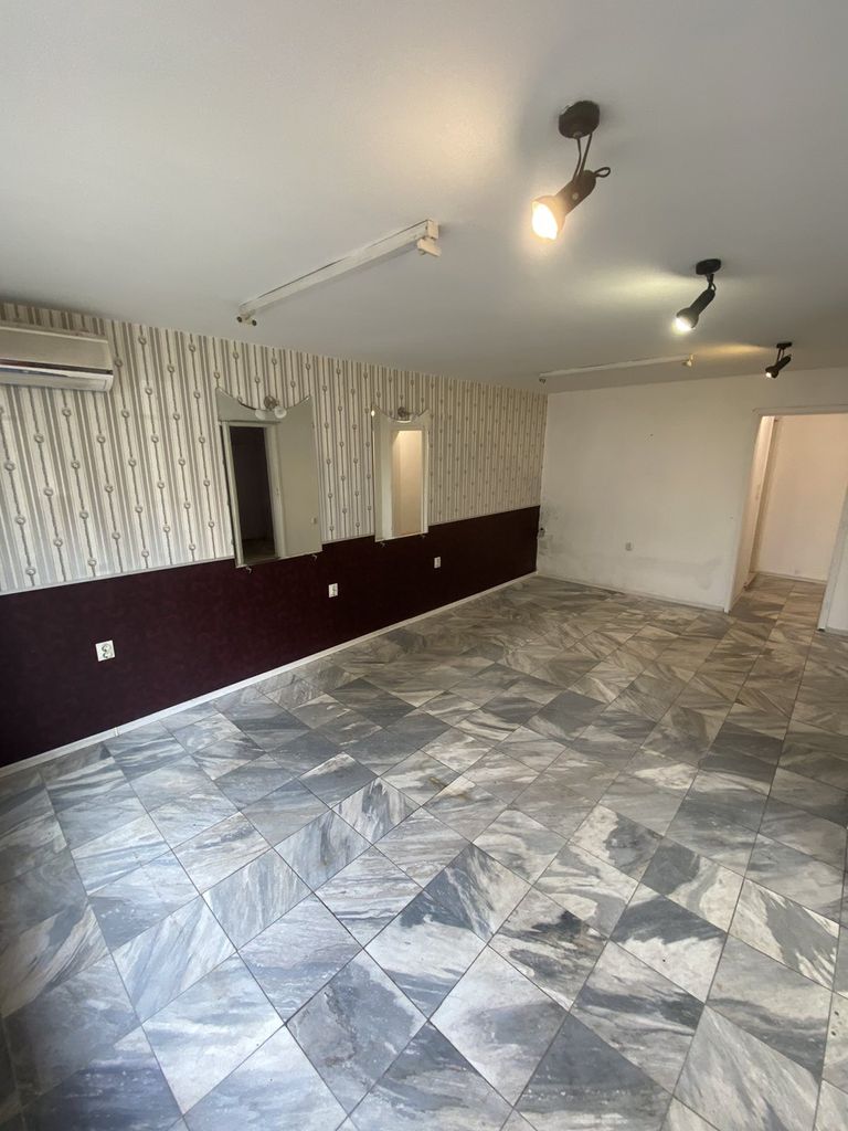 Продава се Едностаен апартамент в с. Лозен, Област Стара Загора - 42 кв.м за 2977 €/кв.м - Снимка #3