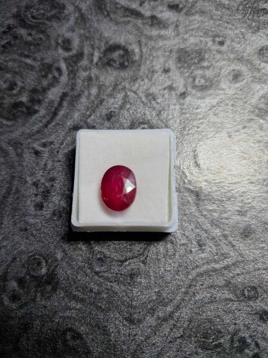 Рубин Натуралний