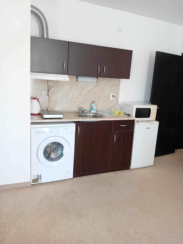 Дава се под наем Двустаен апартамент в Бургас, Сарафово - 60 кв.м за 306 € - Снимка #4