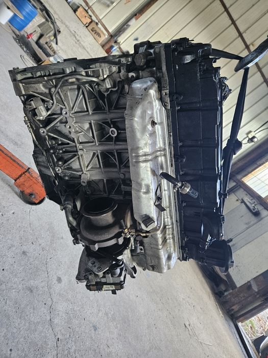 Vând motor BMW N57D30A