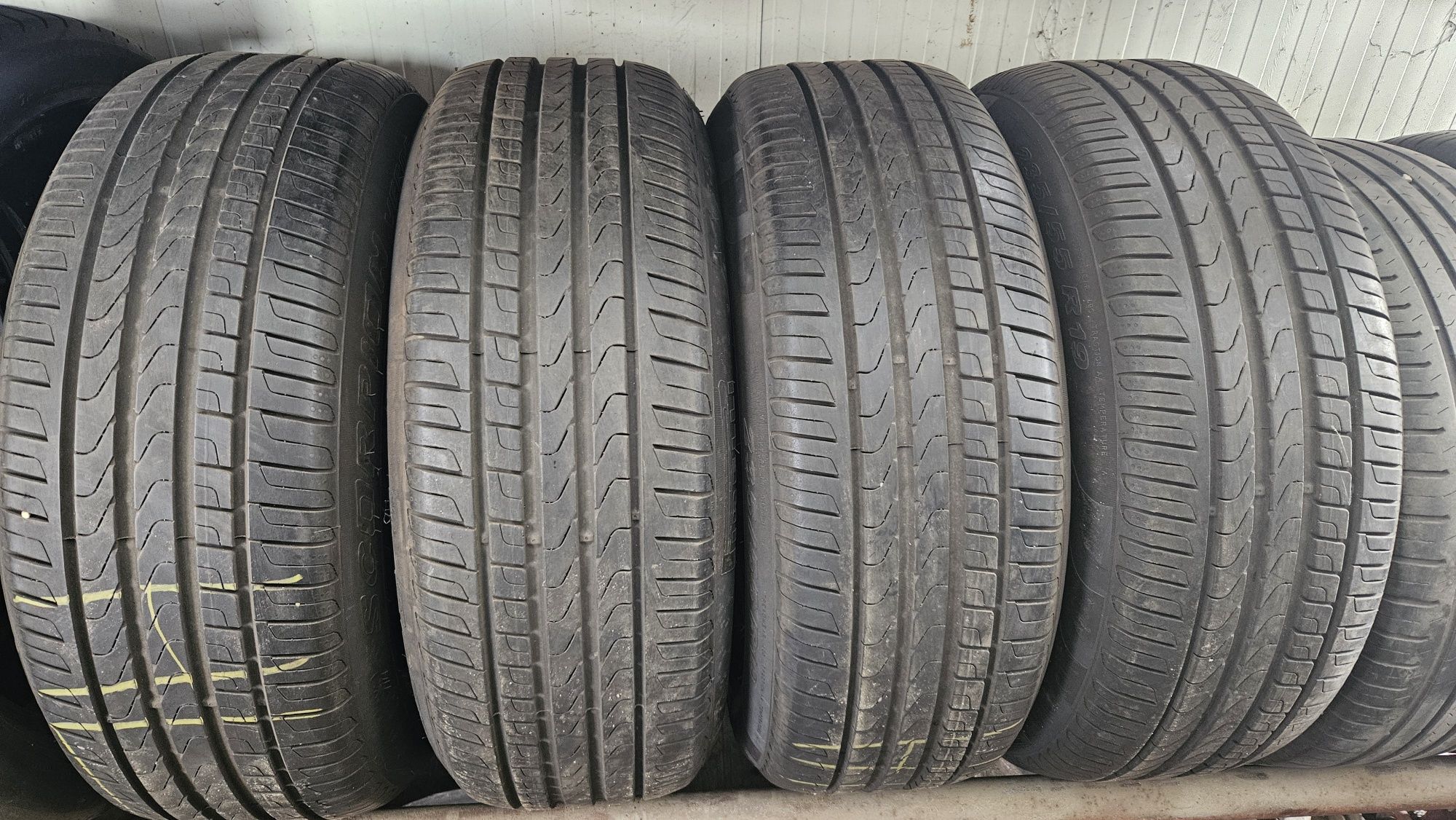 235/55R19 Pirelli летни