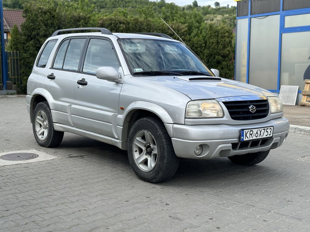 Suzuki Grand Vitara 2.0 / 4x4 / Automat