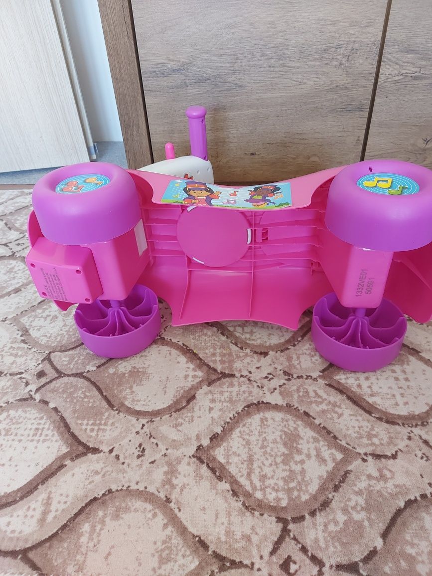 Розова музикална кола за бутане Fisher Price