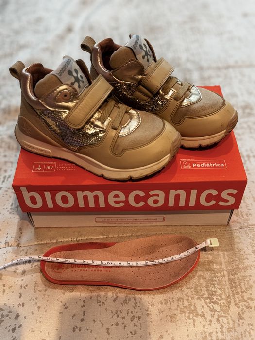 Високи маратонки Biomecanics 28н.
