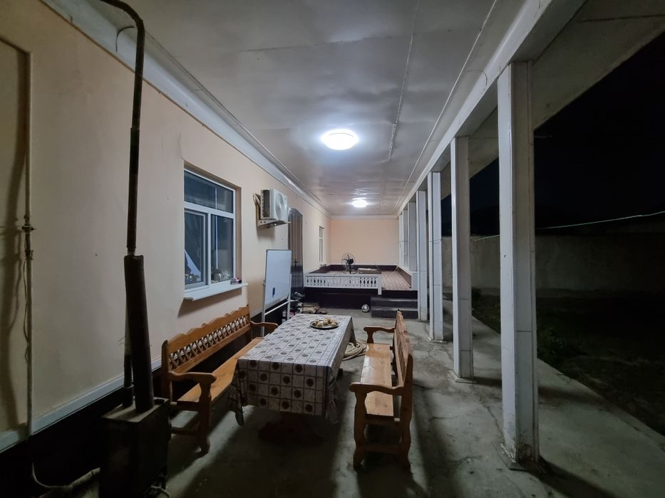 Qarshi shahar Buston mahalladan 6 sotixlik uy sotiladi