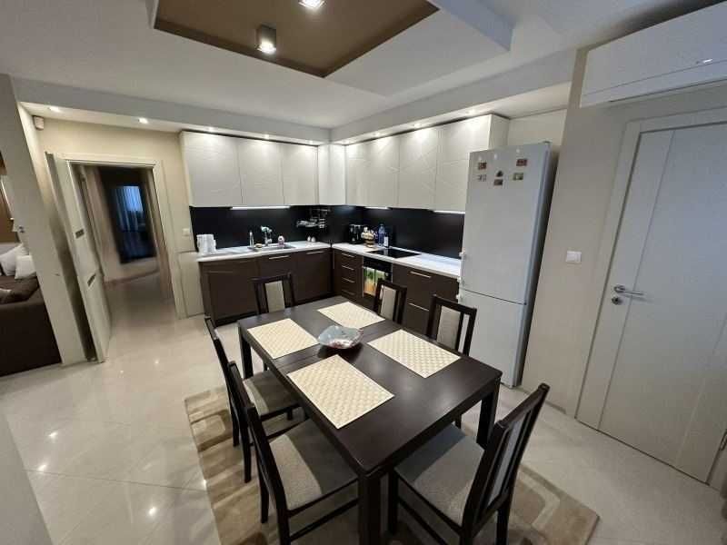 Дава се под наем Четиристаен апартамент в София, Борово - 145 кв.м за 1500 € - Снимка #3