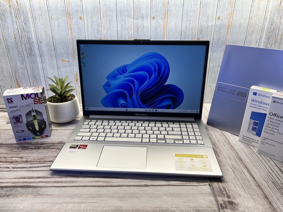 Ноутбук для работы ASUS VivoBook 15 | Ryzen 5-7520U | 8GB | 512GB SSD