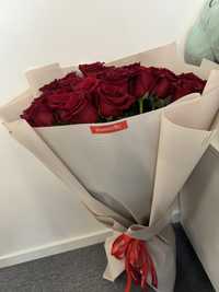 Продам метровые голландские розы 25 штук