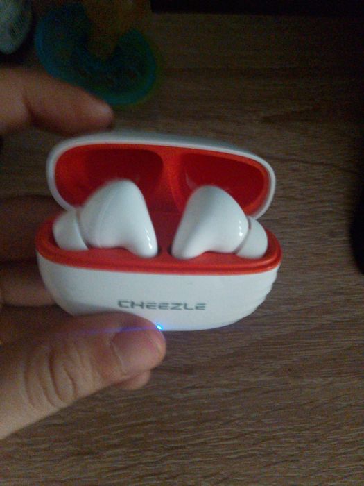 наушники новые не использовалось много дней