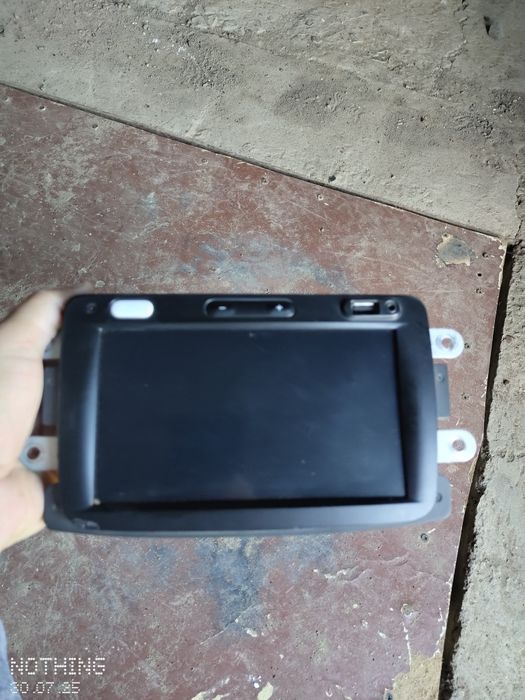 Продав штатную магнитолу Medianav