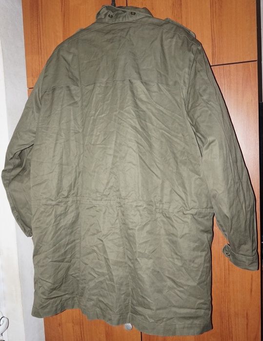 Продавам ново оригинално натовско армейско камуфлажно яке шуба