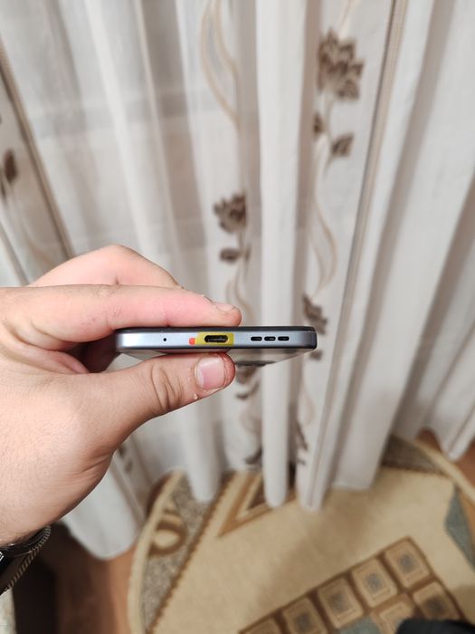 Motorola G24 5G 128GB 8GB RAM NOU Garantie !