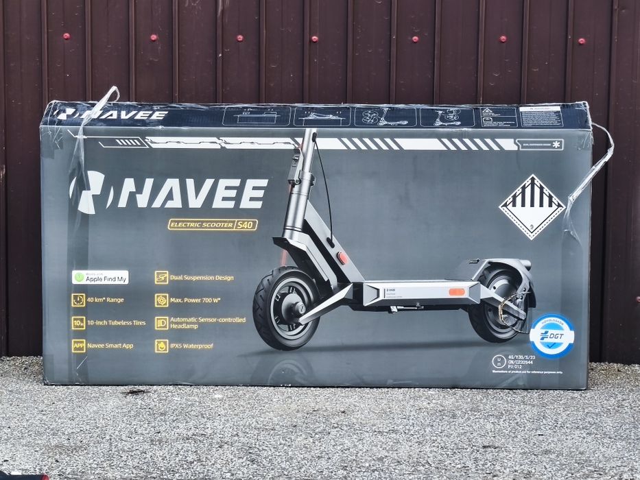 NAVEE S40  la fel ca noua